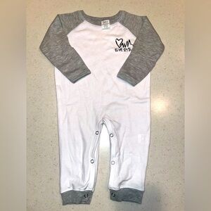 Love Beats Everything Baby Onesie - Heather Grey & White - NEW/NEVER WORN